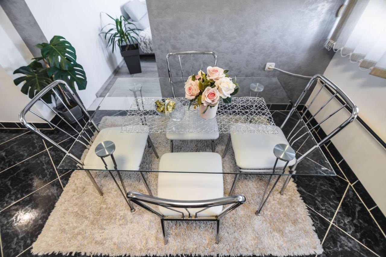 Apartment Iskra *